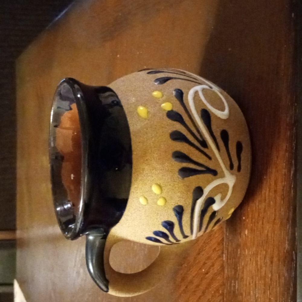 COFFE MUG RUSTIC. GOOD CONDITION.